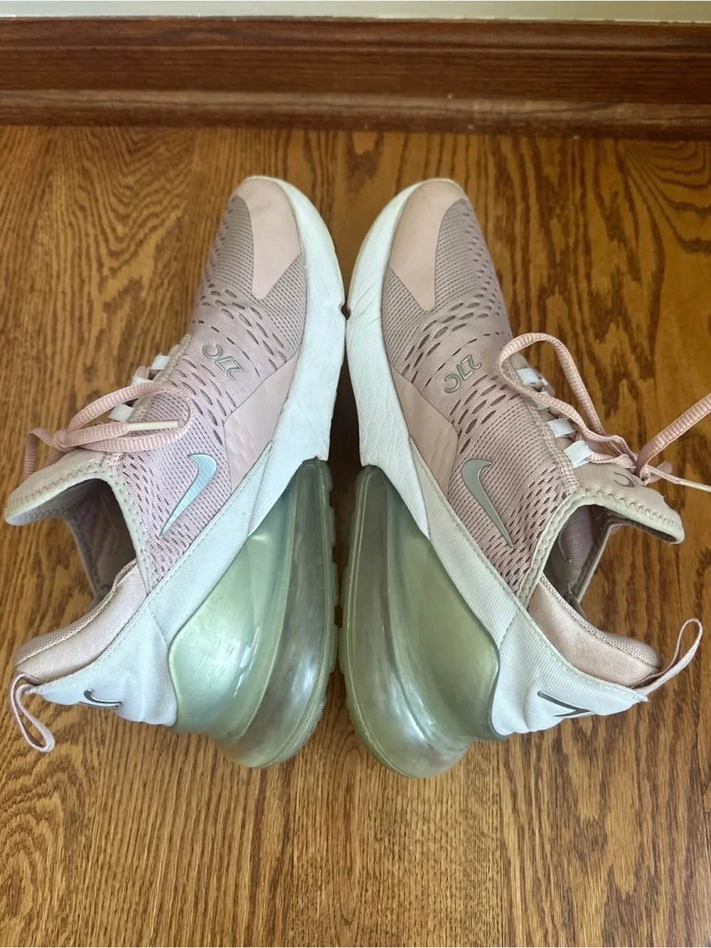 Nike Air Max 270 Shoes Womens Size 11 Pink